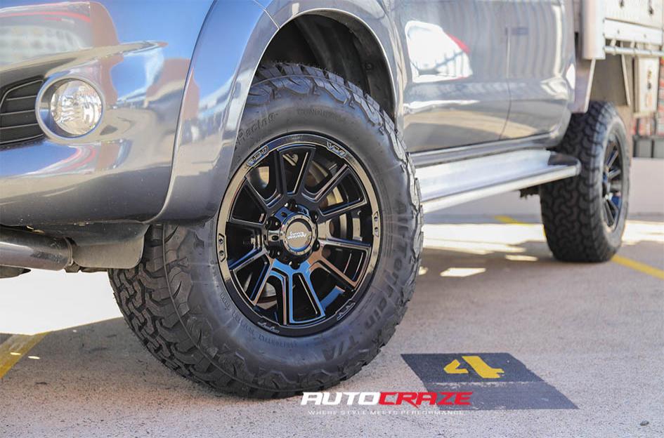 TOYOTA HILUX N70 4WD AR933 INTAKE GLOSS BLACK MACHINED